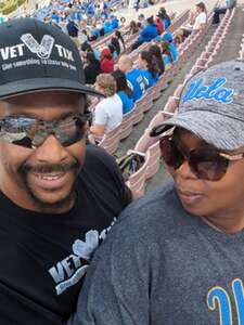 UCLA Bruins - NCAA Football vs Coastal Carolina Chanticleers