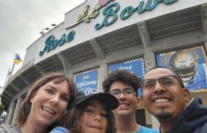 UCLA Bruins - NCAA Football vs Coastal Carolina Chanticleers