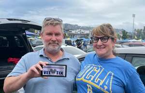 UCLA Bruins - NCAA Football vs Coastal Carolina Chanticleers