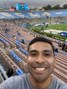 UCLA Bruins - NCAA Football vs Coastal Carolina Chanticleers