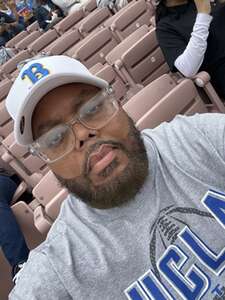 UCLA Bruins - NCAA Football vs North Carolina Central Eagles