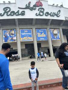 UCLA Bruins - NCAA Football vs North Carolina Central Eagles