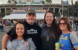 UCLA Bruins - NCAA Football vs Arizona State Sun Devils