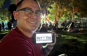 Aaron Lewis Acoustic