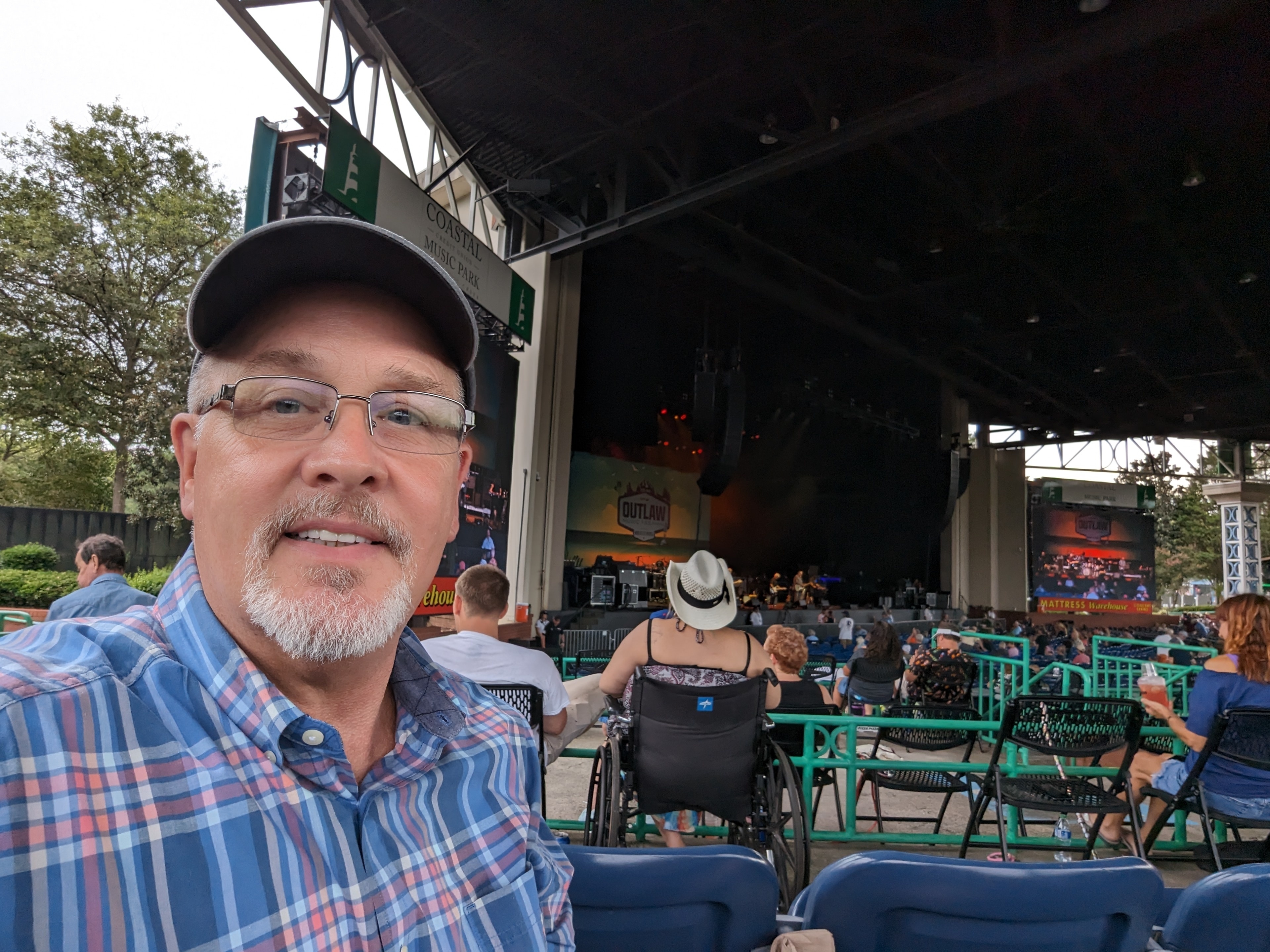 Outlaw Music Festival - Feat. Willie Nelson & More