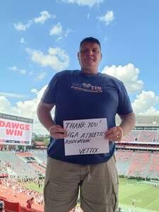 Georgia Bulldogs - NCAA Football vs Ball State Cardinals