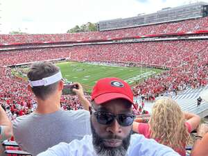 Georgia Bulldogs - NCAA Football vs Ball State Cardinals