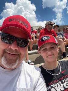 Georgia Bulldogs - NCAA Football vs Ball State Cardinals