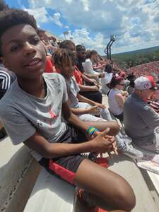 Georgia Bulldogs - NCAA Football vs Ball State Cardinals