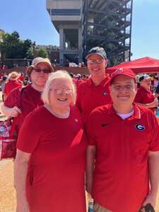 Georgia Bulldogs - NCAA Football vs Ball State Cardinals