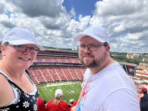 Georgia Bulldogs - NCAA Football vs Ball State Cardinals