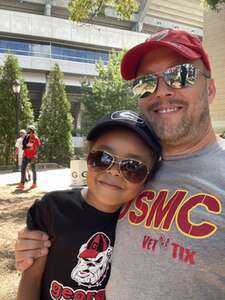 Georgia Bulldogs - NCAA Football vs Ball State Cardinals