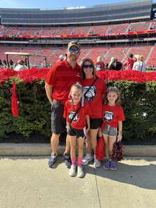 Georgia Bulldogs - NCAA Football vs Ball State Cardinals