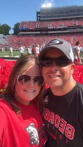 Georgia Bulldogs - NCAA Football vs Ball State Cardinals