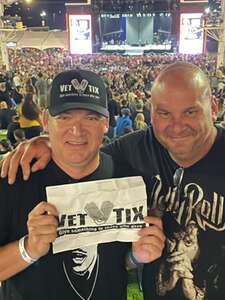 Shinedown and Papa Roach