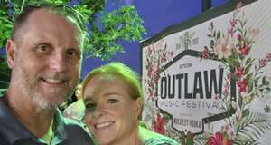 Outlaw Music Festival - Feat. Willie Nelson and Bob Weir & Wolf Bros