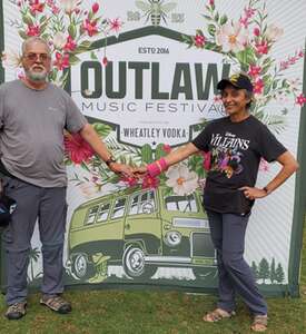 Outlaw Music Festival - Feat. Willie Nelson and Bob Weir & Wolf Bros
