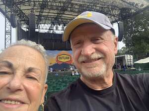 Outlaw Music Festival Feat. Willie Nelson & Family