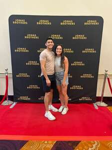 Jonas Brothers: Five Albums. One Night.