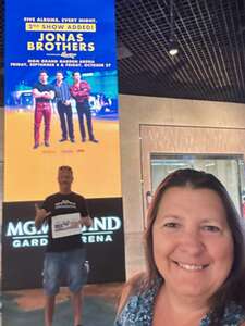 Jonas Brothers: Five Albums. One Night.