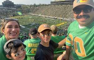 Oregon Ducks - NCAA Football vs University of Hawaii Rainbows