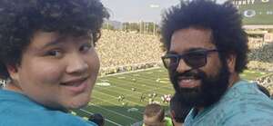 Oregon Ducks - NCAA Football vs University of Hawaii Rainbows