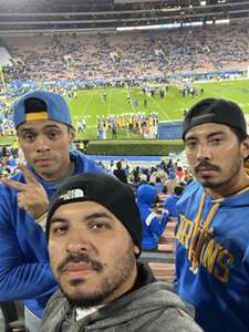 UCLA Bruins - NCAA Football vs California Golden Bears
