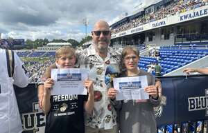 Navy Midshipmen - NCAA Football vs South Florida Bulls