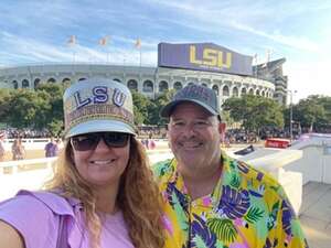 Louisiana State University Tigers - NCAA Football vs Auburn Tigers