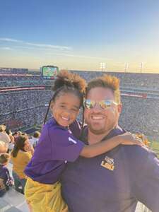 Louisiana State University Tigers - NCAA Football vs Auburn Tigers