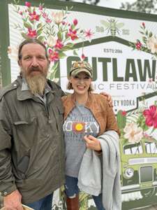 Outlaw Music Festival - Feat. Willie Nelson, the Avett Brothers & More