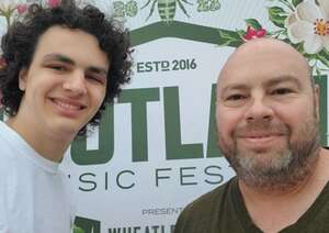 Outlaw Music Festival - Feat. Willie Nelson, the Avett Brothers & More