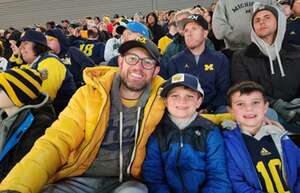 Michigan State Spartans - NCAA Football vs Michigan Wolverines