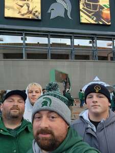 Michigan State Spartans - NCAA Football vs Michigan Wolverines