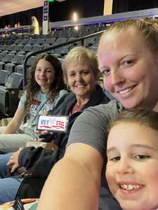 Disney on Ice Presents Find Your Hero