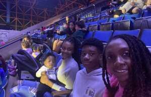 Disney on Ice Presents Find Your Hero