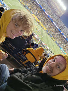 West Virginia Mountaineers - NCAA Football vs Cincinnati Bearcats