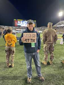 West Virginia Mountaineers - NCAA Football vs Cincinnati Bearcats