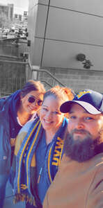 West Virginia Mountaineers - NCAA Football vs Cincinnati Bearcats