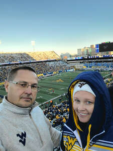 West Virginia Mountaineers - NCAA Football vs Cincinnati Bearcats