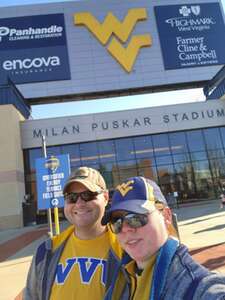 West Virginia Mountaineers - NCAA Football vs Cincinnati Bearcats