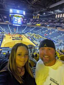 Michigan Wolverines - NCAA Men's Basketball vs Youngstown State Penguins