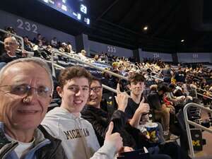Michigan Wolverines - NCAA Men's Basketball vs Youngstown State Penguins