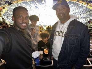 Michigan Wolverines - NCAA Men's Basketball vs Youngstown State Penguins