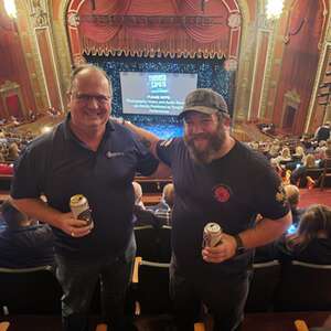 Theresa Caputo Live: the Experience