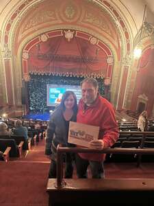 Theresa Caputo Live: the Experience