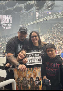 Kiss: End of the Road World Tour