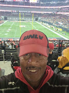 UNLV Rebels - NCAA Football vs Wyoming Cowboys