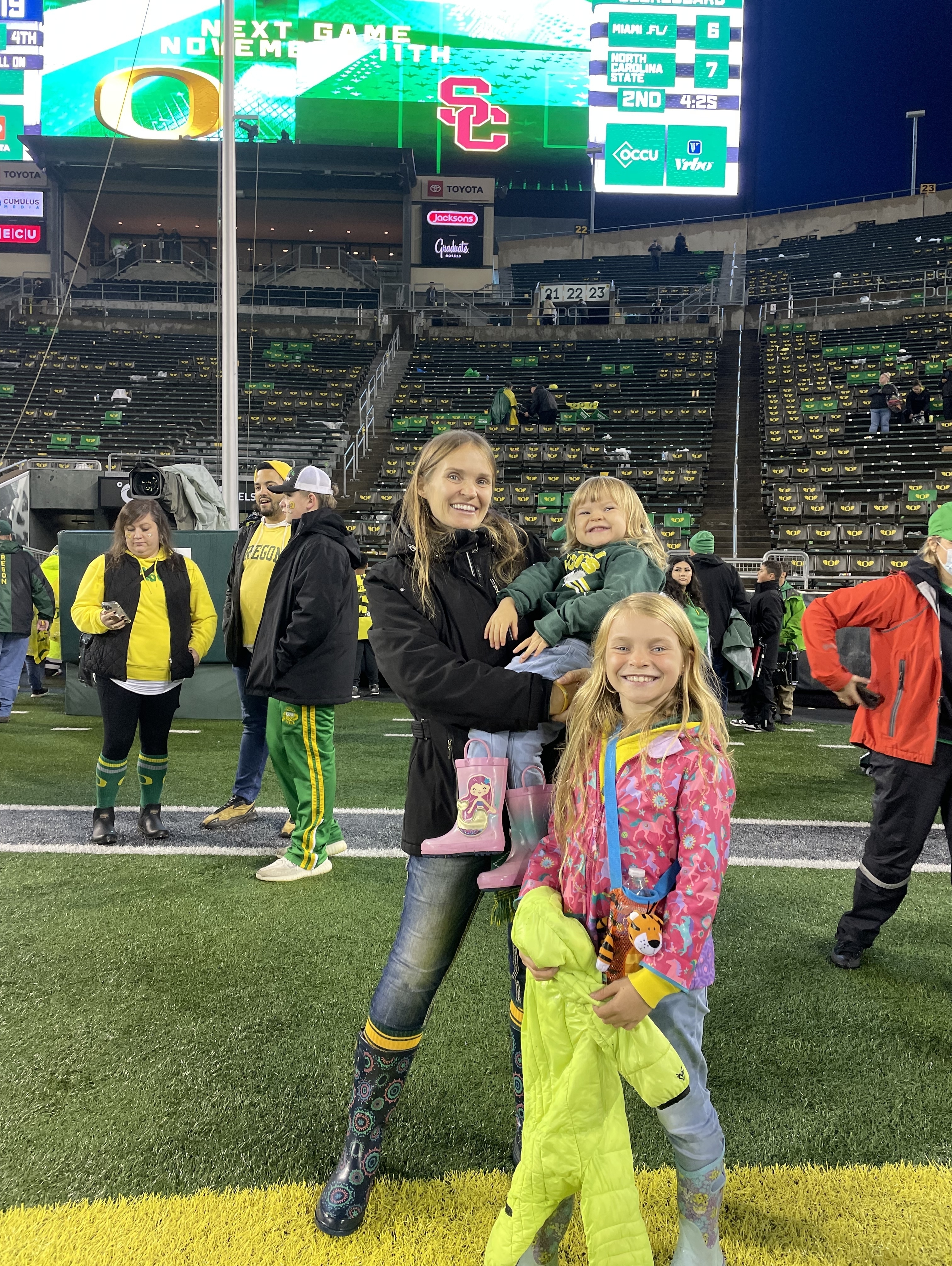 Oregon Ducks - NCAA Football vs California Golden Bears