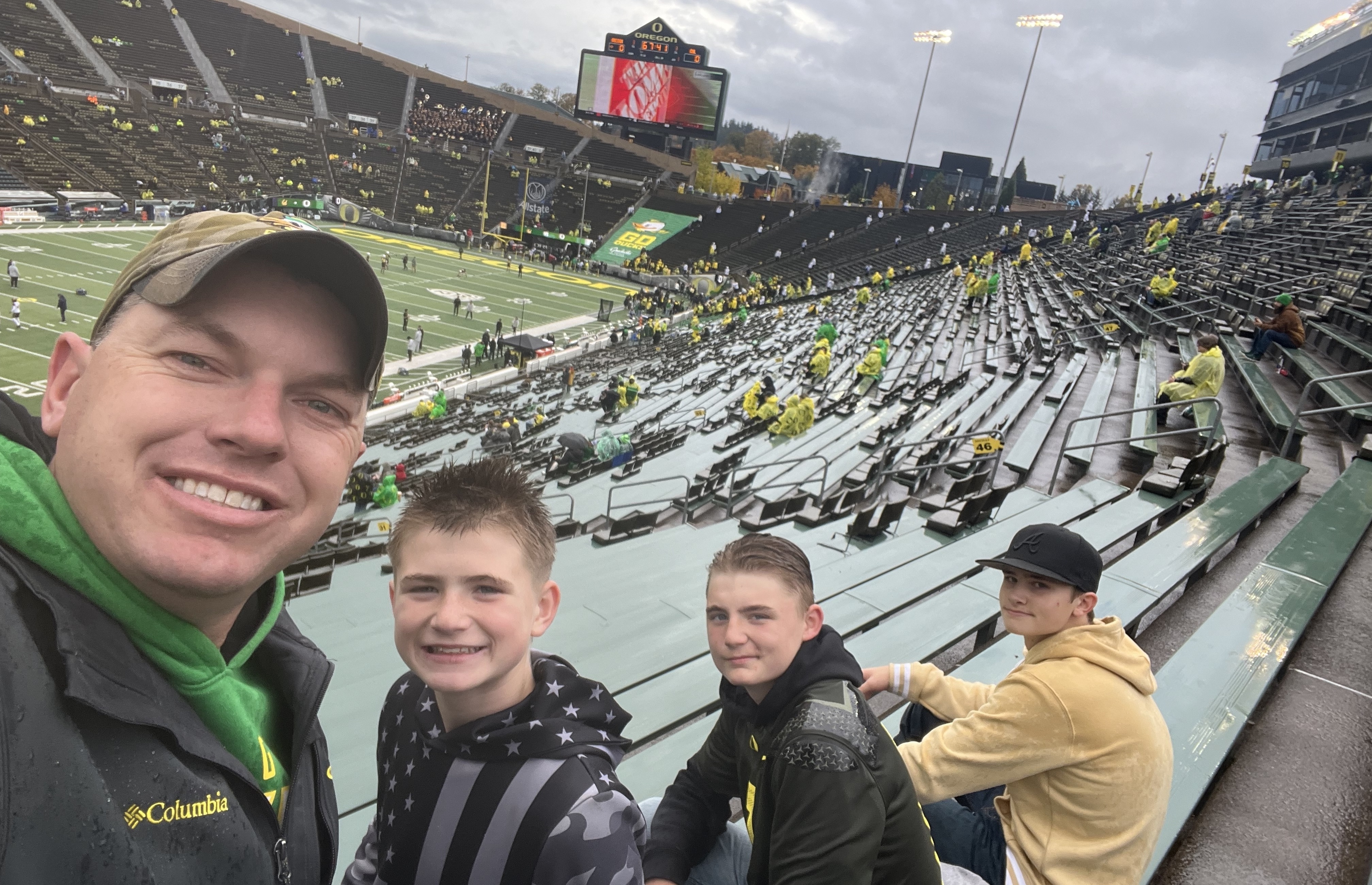 Oregon Ducks - NCAA Football vs California Golden Bears